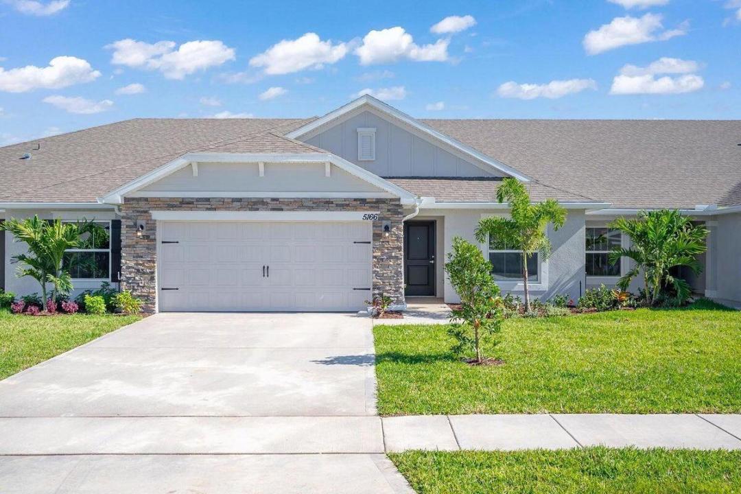 8615 Giovanni Avenue, Fort Pierce, Floride 34951, États-Unis