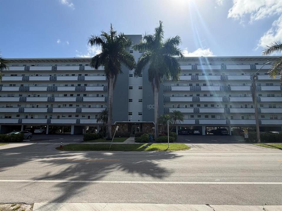 1000 NE 14th Avenue 304, Hallandale Beach, 플로리다 33009, 미국