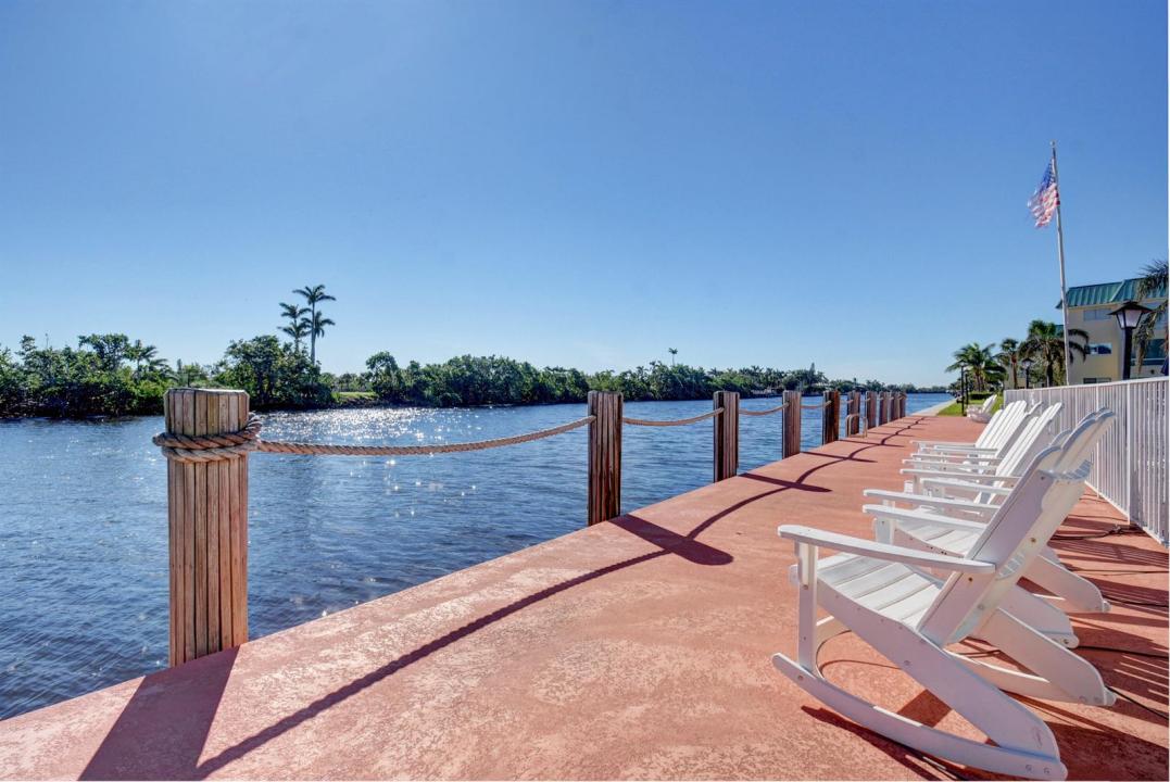 22 Colonial Club Drive 103, Boynton Beach, Floride 33435, États-Unis