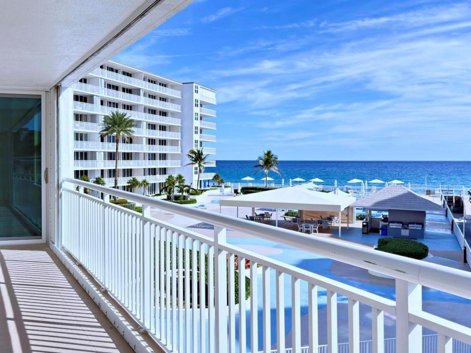 3546 S Ocean Boulevard 410, South Palm Beach, Floryda 33480, USA