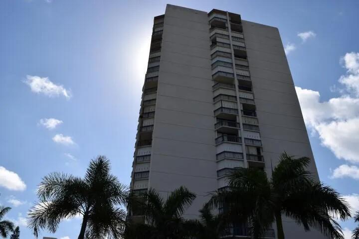 2425 Presidential Way 1905, West Palm Beach, Floride 33401, États-Unis