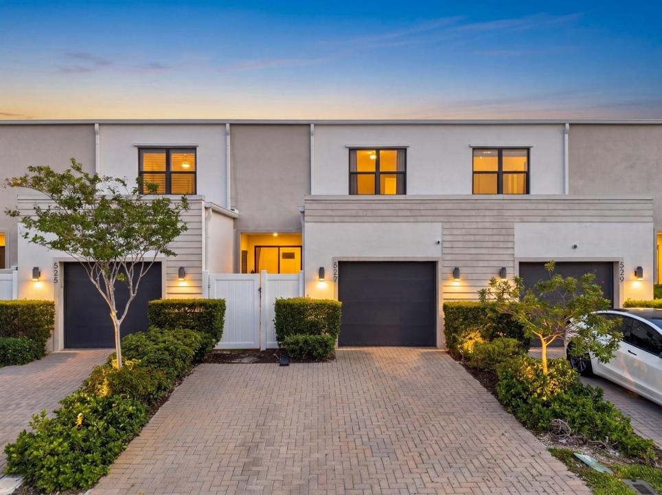 527 NW 17th Street, Fort Lauderdale, Флорида 33311, Соединенные Штаты