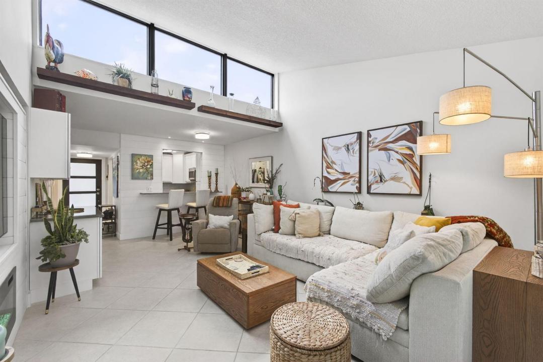 2532 S Boundbrook Dr S 102, Palm Springs, Florida 33406, Stati Uniti