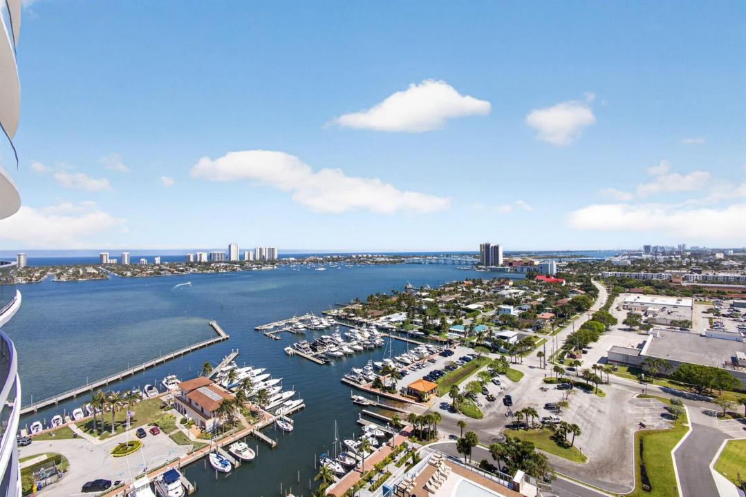 220 Lake Shore Drive 1907, West Palm Beach, Floride 33403, États-Unis