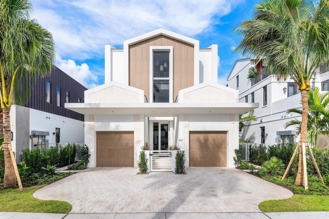812 Palm Trail, Delray Beach, Florida 33483, USA