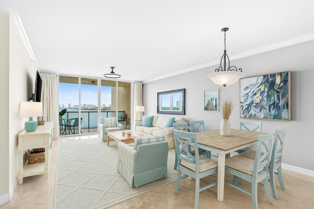 2650 Lake Shore Drive 703, Riviera Beach, Floride 33404, États-Unis