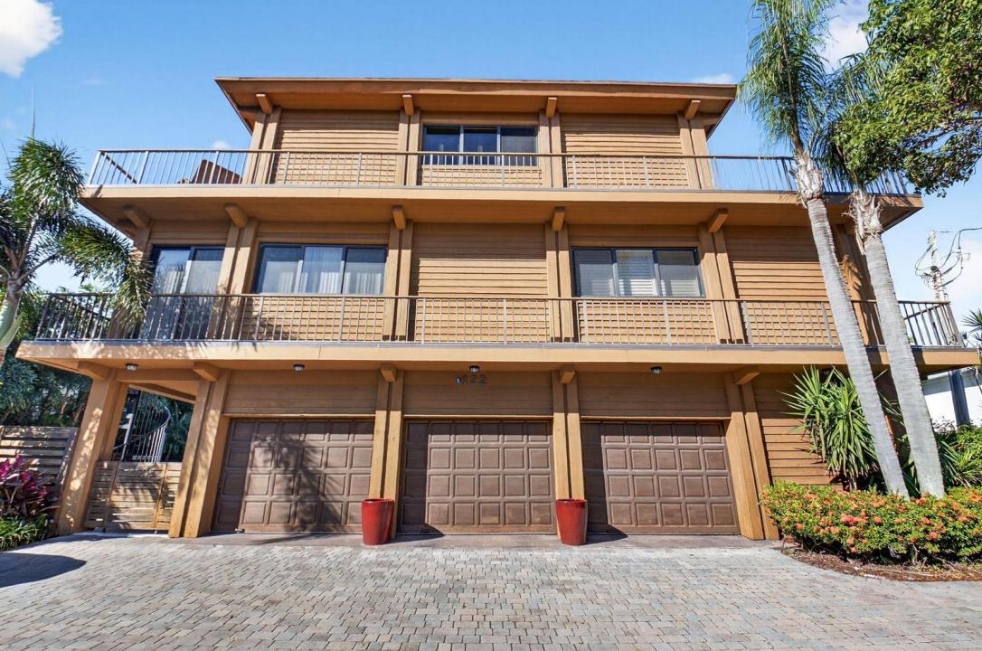 122 Andrews Avenue C, Delray Beach, Florida 33483, USA