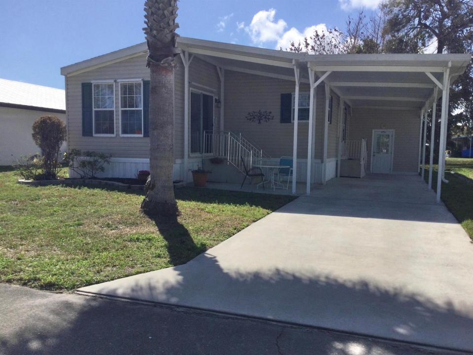 24 Golf Drive, Port St. Lucie, Florida 34952, USA