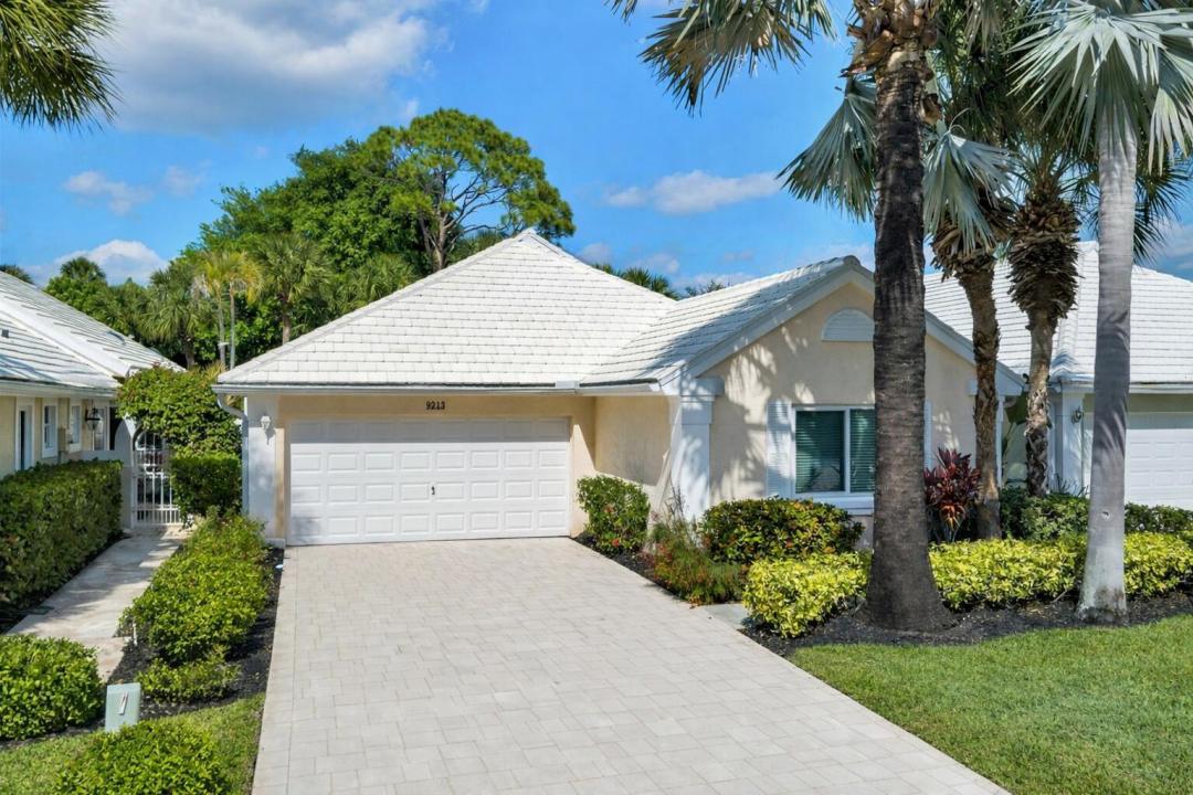 9213 Heathridge Drive, West Palm Beach, Floride 33411, États-Unis