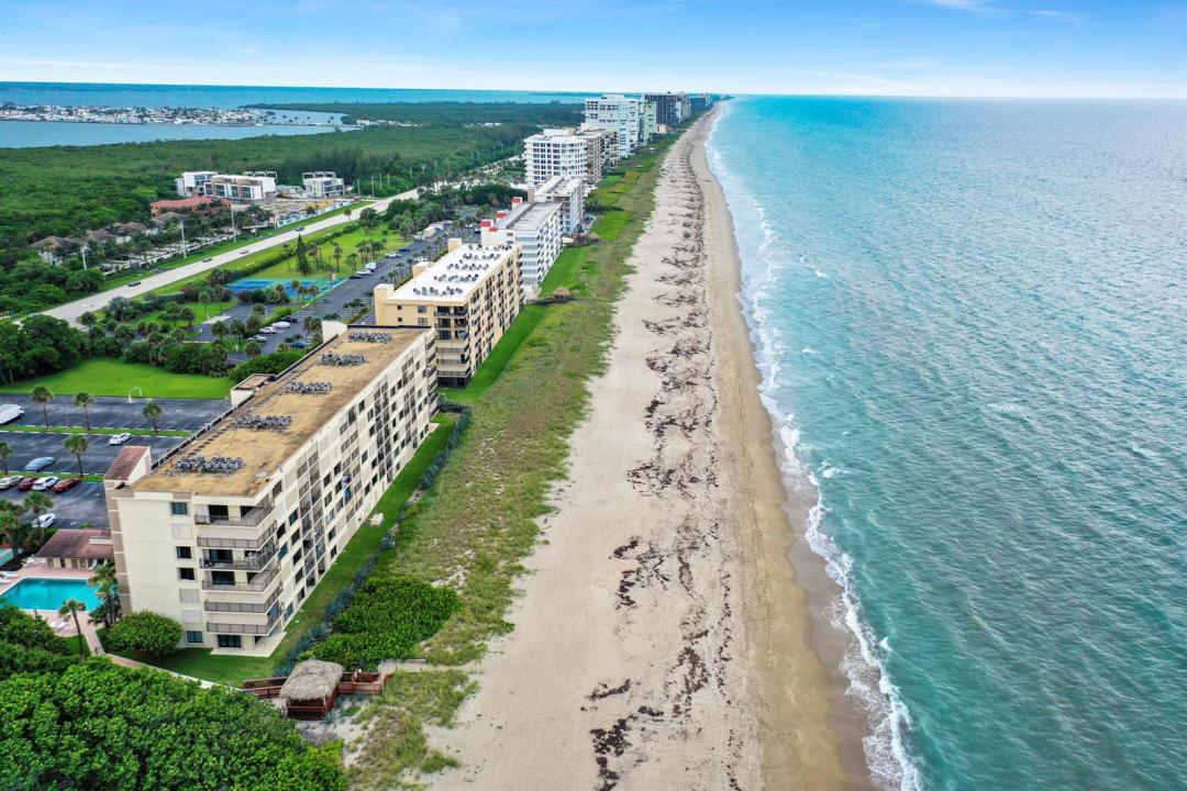10310 S Ocean Drive 405, Jensen Beach, Florida 34957, USA