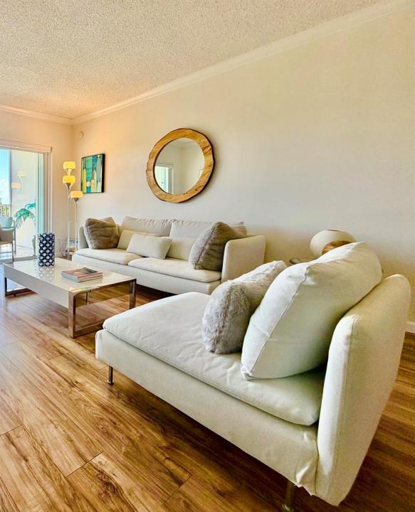 3100 N Palm Aire Drive 706, Pompano Beach, Floride 33069, États-Unis