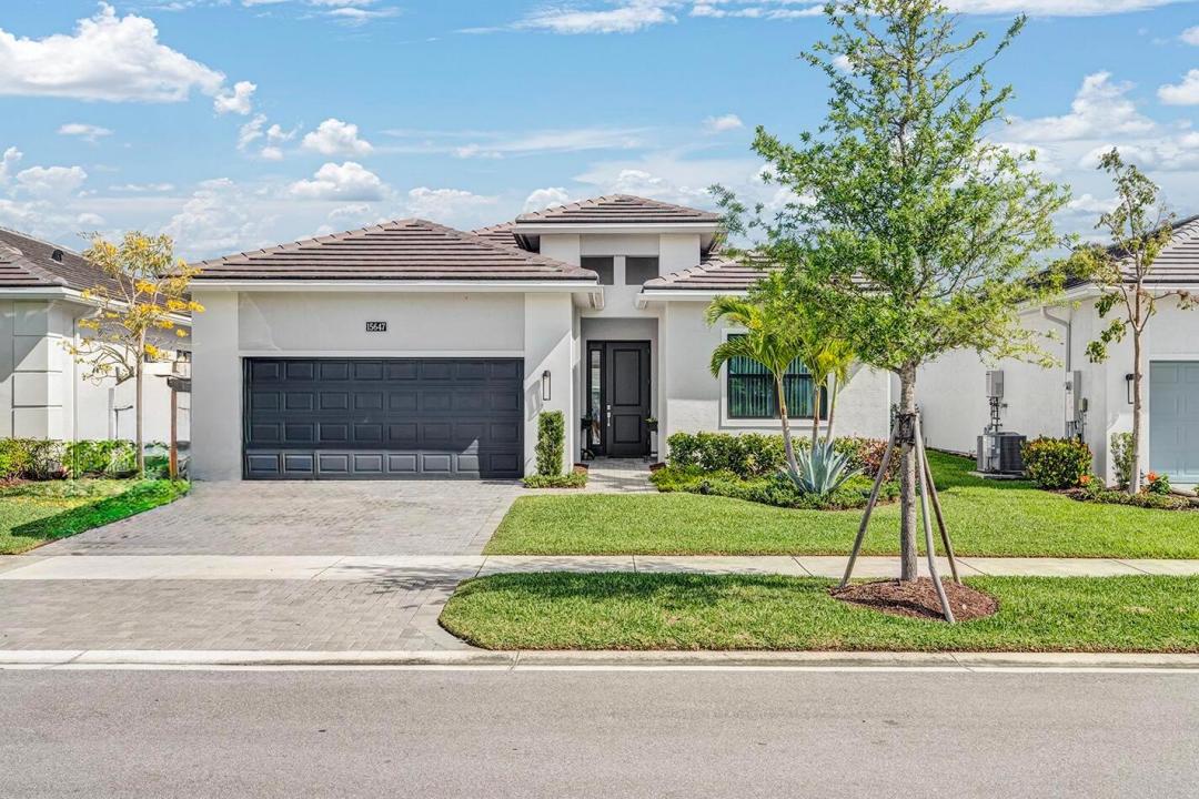15647 Merritt Drive, Westlake, Floryda 33470, USA