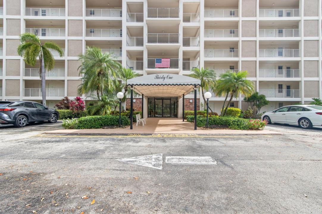 2901 S Palm Aire Drive 501, Pompano Beach, Floride 33069, États-Unis