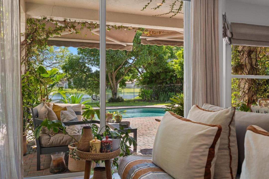 4138 Bluff Harbor Way, Wellington, Florida 33449, USA