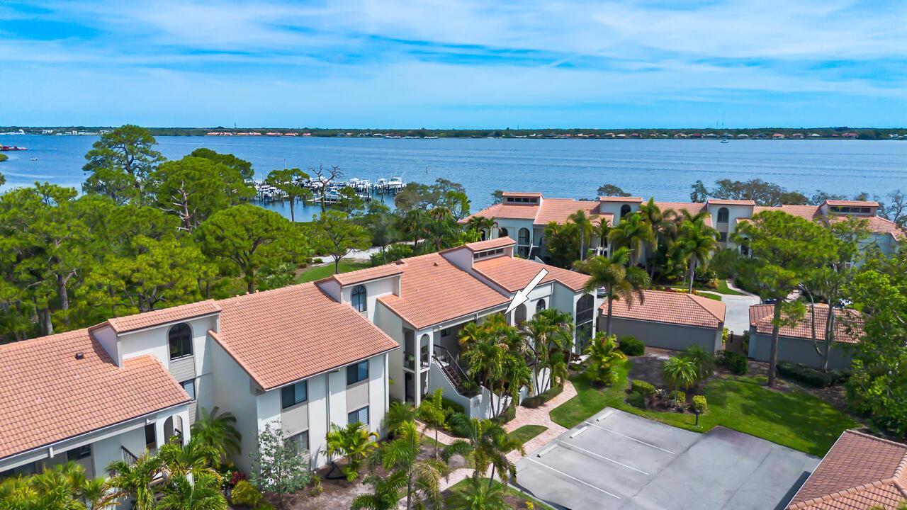 2516 NW Seagrass Drive 8b, Palm City, Florida 34990, USA