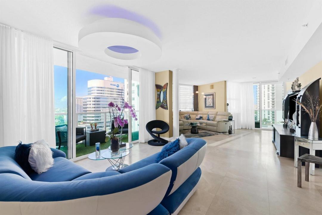 350 SE 2nd Street 1870, Fort Lauderdale, Floride 33301, États-Unis