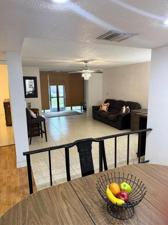 3720 Inverrary Drive 1f, Lauderhill, Floride 33319, États-Unis