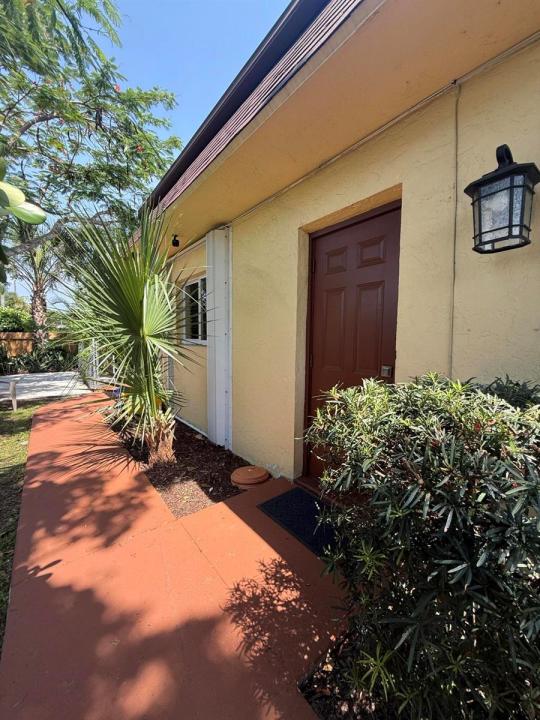 803 NE 2nd Avenue Studio, Delray Beach, Floride 33444, États-Unis
