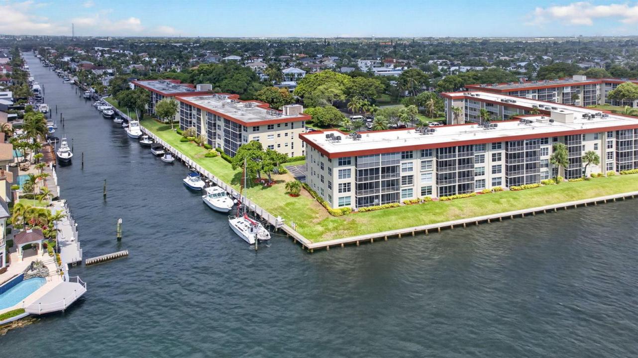 3100 NE 48th Court 214, Lighthouse Point, Florida 33064, USA