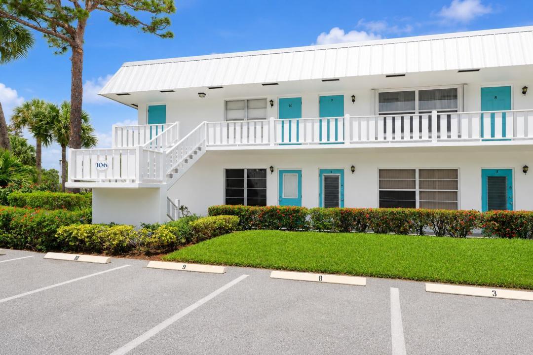 2929 SE Ocean Boulevard 106-10, Stuart, Florida 34996, USA
