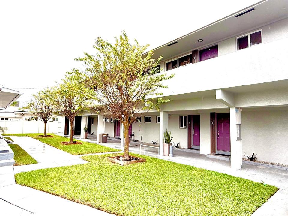 720 NE 7th Street 2a, Hallandale Beach, Floride 33009, États-Unis