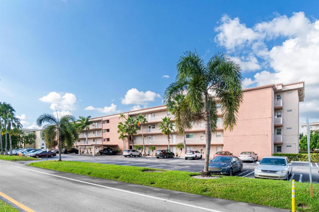 2615 NE 1st Court 410, Boynton Beach, Florida 33435, USA