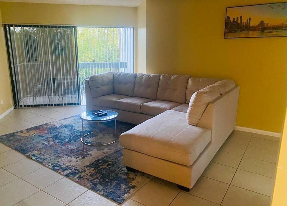2000 N Congress N 302, West Palm Beach, Floride 33401, États-Unis