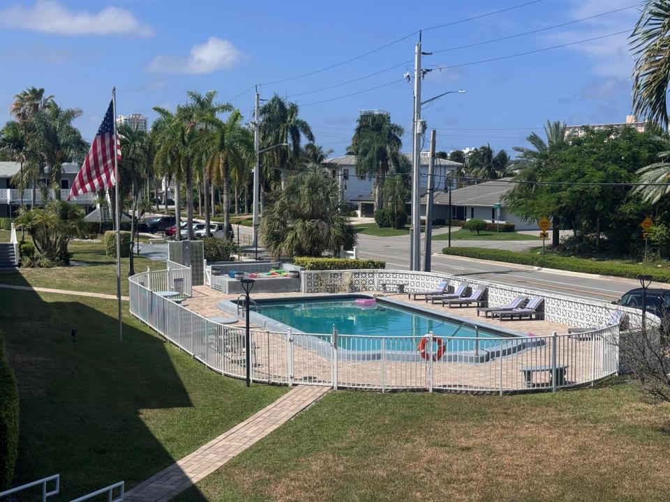 600 Layne Boulevard 117, Hallandale Beach, Floride 33009, États-Unis