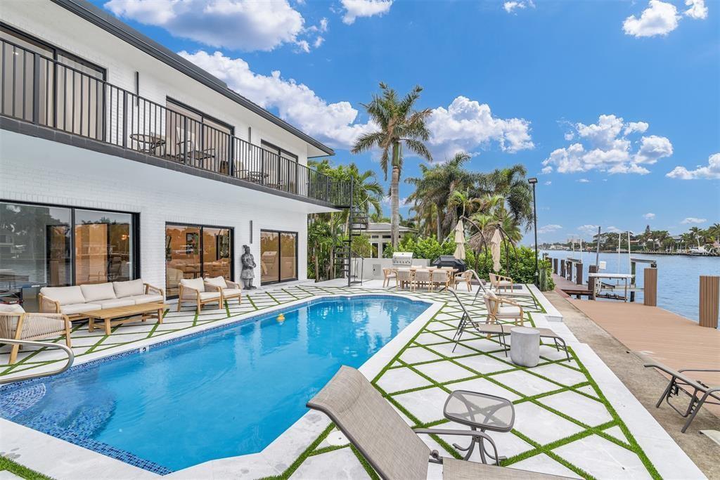 319 S Riverside Drive, Pompano Beach, פלורידה 33062, ארצות הברית של אמריקה