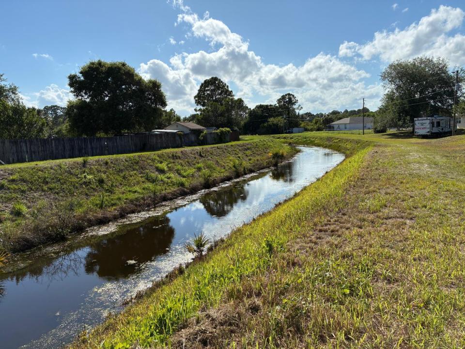1292 Sandusky SE Street, Palm Bay, Florida 32909, Stati Uniti