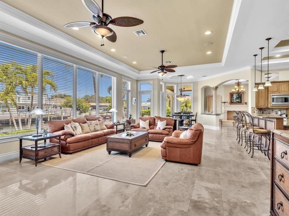 4431 NE 24th Avenue, Lighthouse Point, Florida 33064, USA