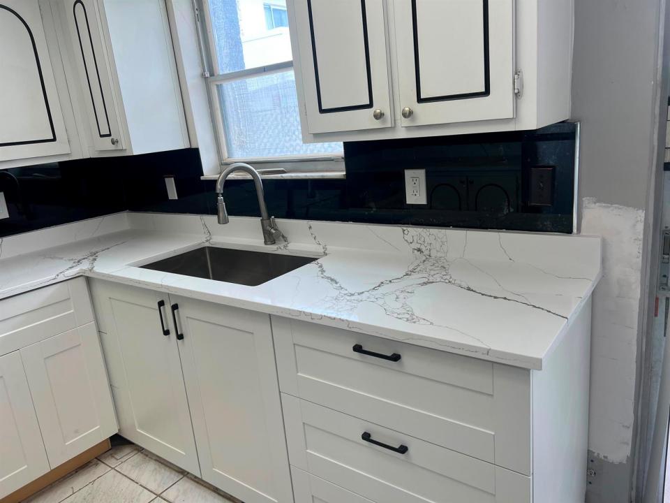 320 SW 1st Street D-2, Pompano Beach, Floride 33060, États-Unis