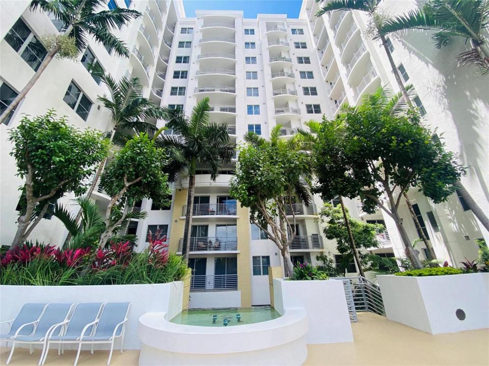 1830 Radius Drive 1004, Hollywood, Florida 33020, USA