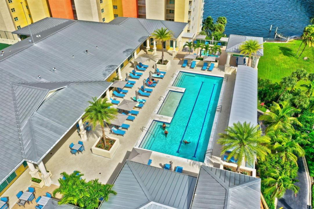 2640 Lake Shore Drive 1716, Riviera Beach, Floride 33404, États-Unis
