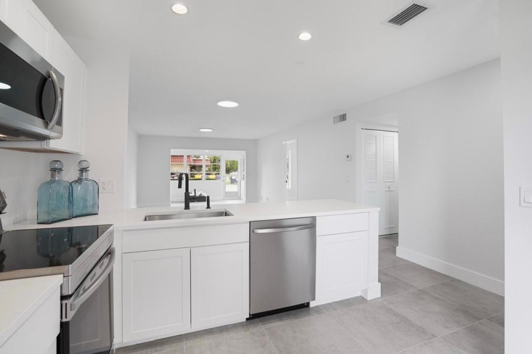 737 Nantucket Circle B, Lake Worth, Floride 33467, États-Unis