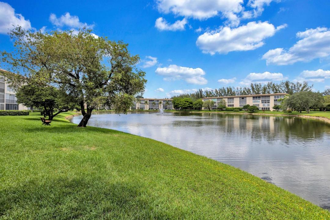 1902 Bermuda Circle L2, Coconut Creek, Florida 33066, Stati Uniti