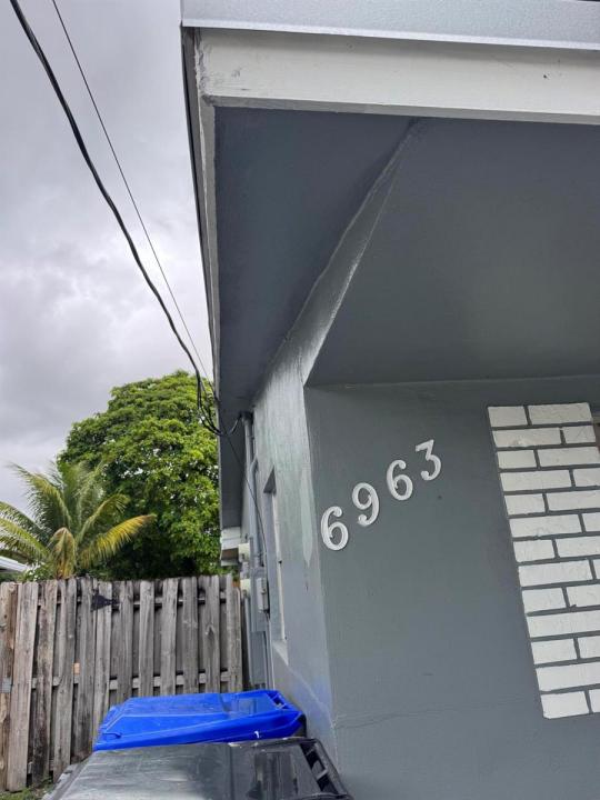 6963 SW 19th N Street, North Lauderdale, Floride 33068, États-Unis