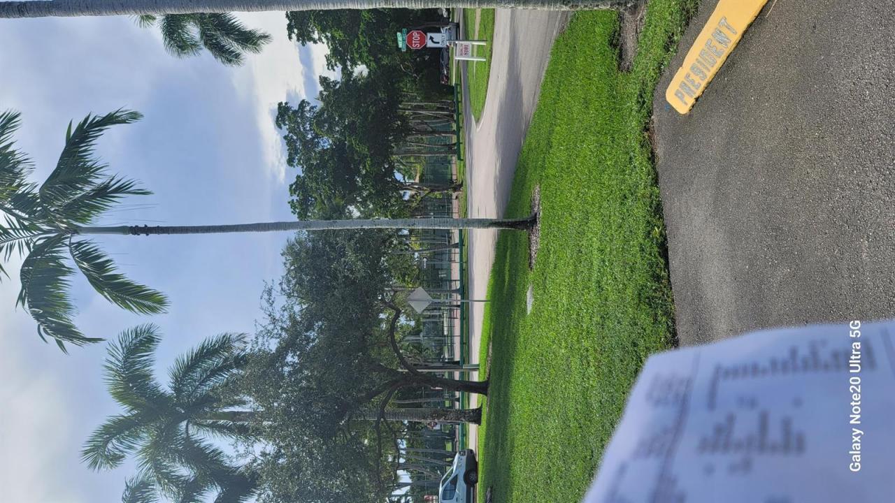 8060 N Sunrise Lakes Drive # 305, Sunrise, フロリダ 33322, アメリカ合衆国