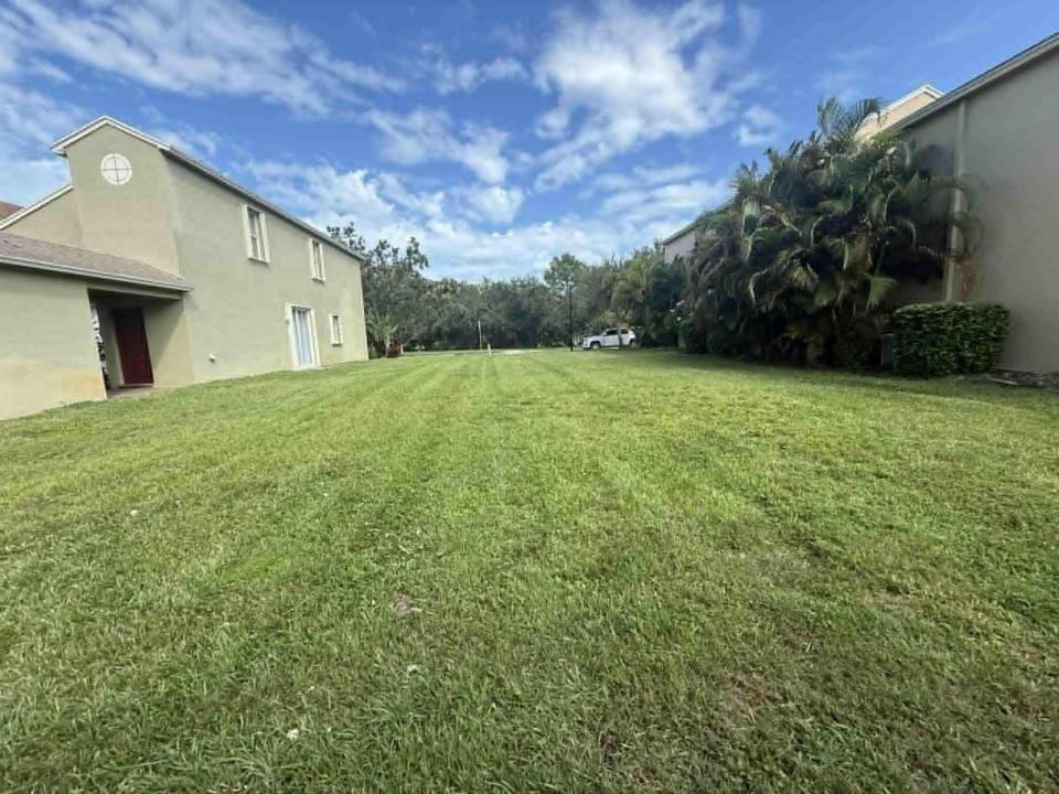 2527 SE Ruskin Drive, Port St. Lucie, Floride 34952, États-Unis