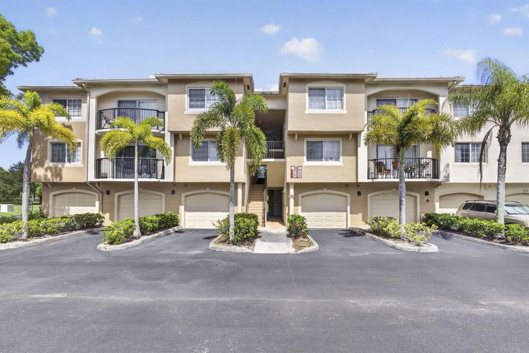 800 S Crestwood Ct S Court 809, Royal Palm Beach, Floride 33411, États-Unis