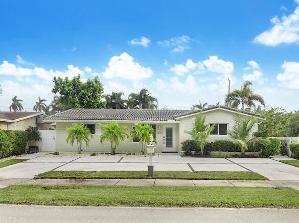 1250 Arthur Street, Hollywood, Florida 33019, USA