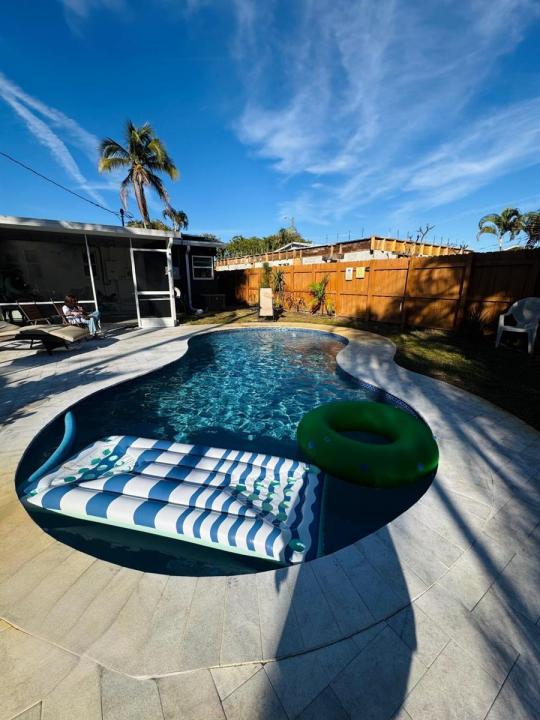 200 NE 56th Street 200, Oakland Park, Floride 33334, États-Unis
