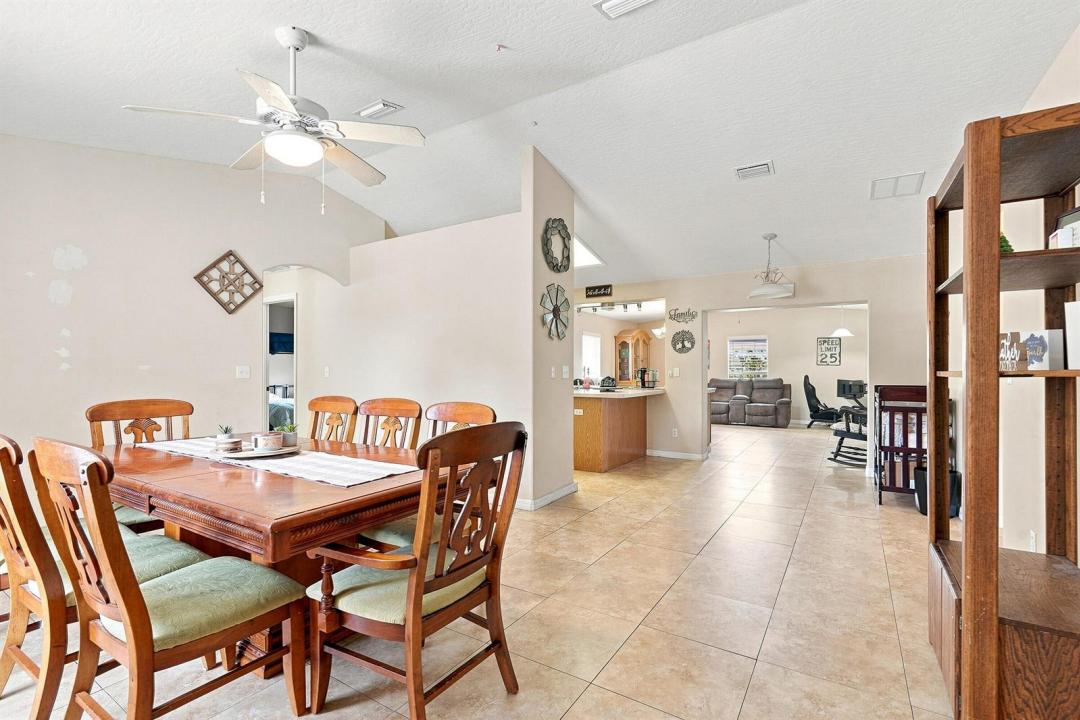 7856 101st Avenue, Vero Beach, Florida 32967, USA