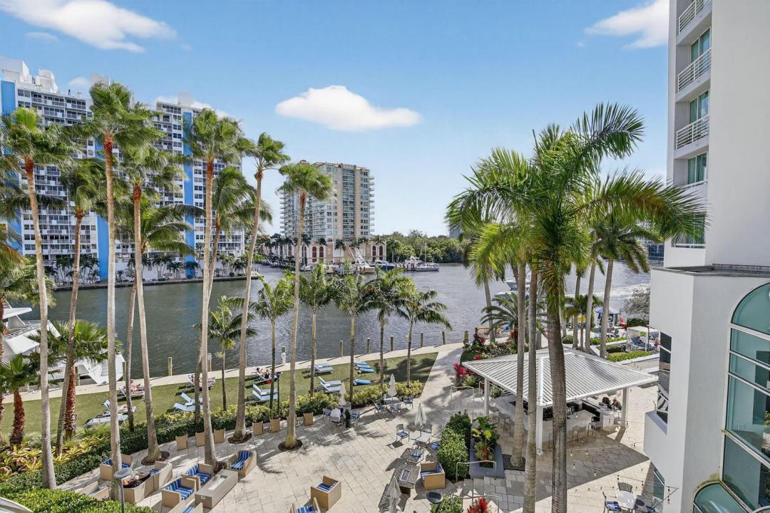 2670 E Sunrise Boulevard 320, Fort Lauderdale, Florida 33304, USA