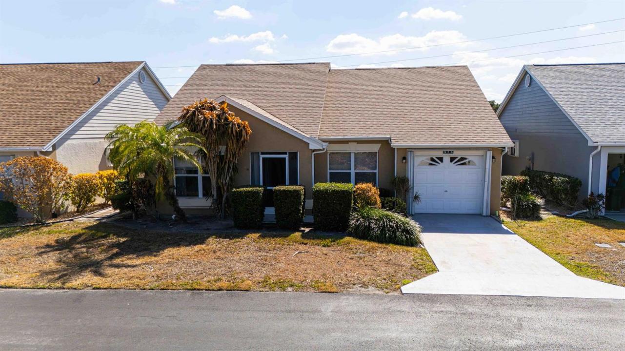 376 NW Sherry Lane, Port St. Lucie, Floride 34986, États-Unis