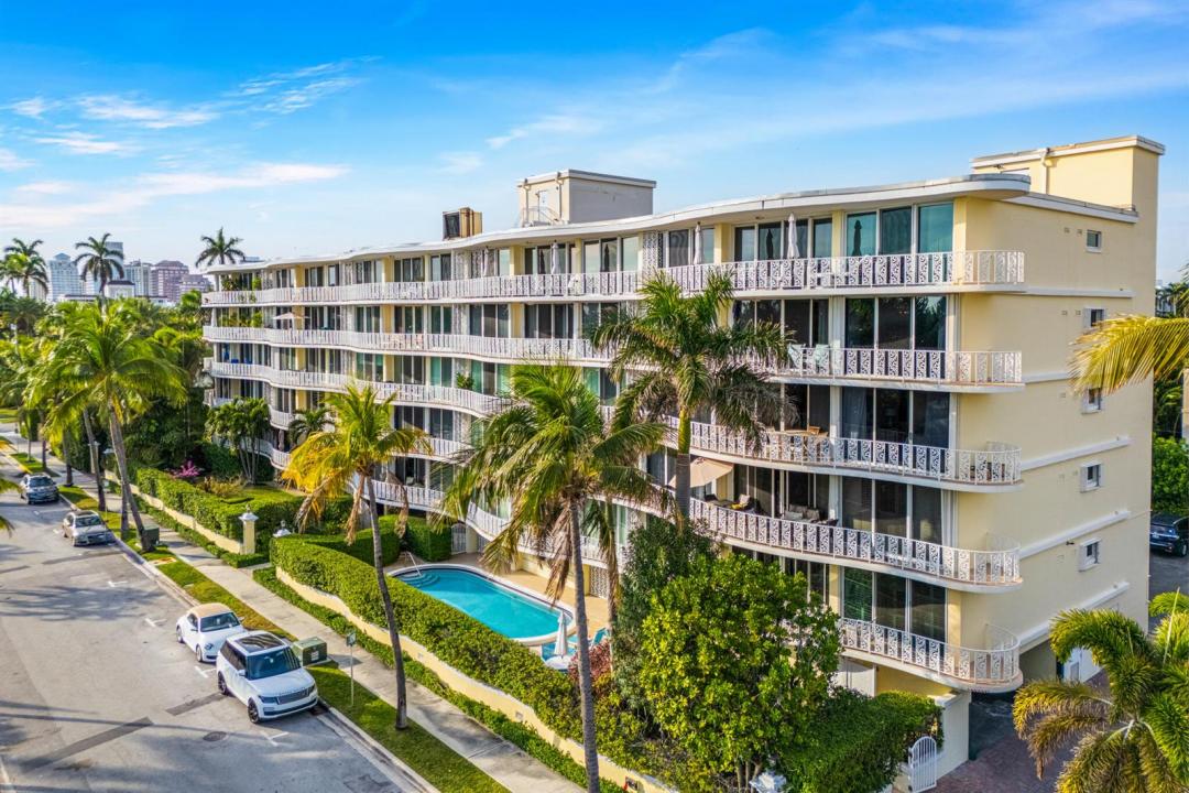227 Australian Avenue 2c, Palm Beach, Florida 33480, USA