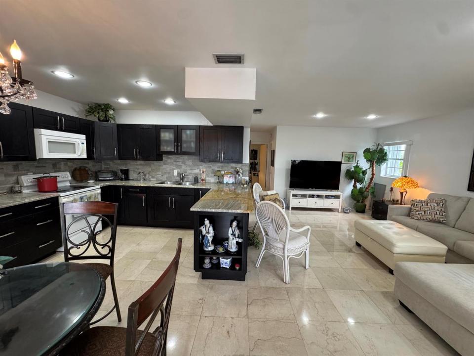 5505 N Ocean Boulevard 5-203, Ocean Ridge, Florida 33435, USA