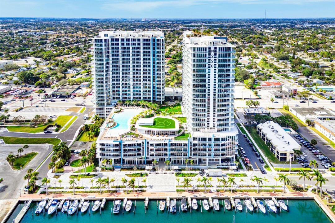 220 Lake Shore Drive 1010, Lake Park, Floride 33403, États-Unis
