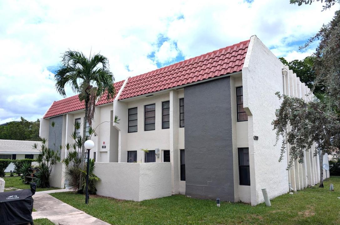 3199 Coral Hills Drive 2, Coral Springs, Florida 33065, Stati Uniti