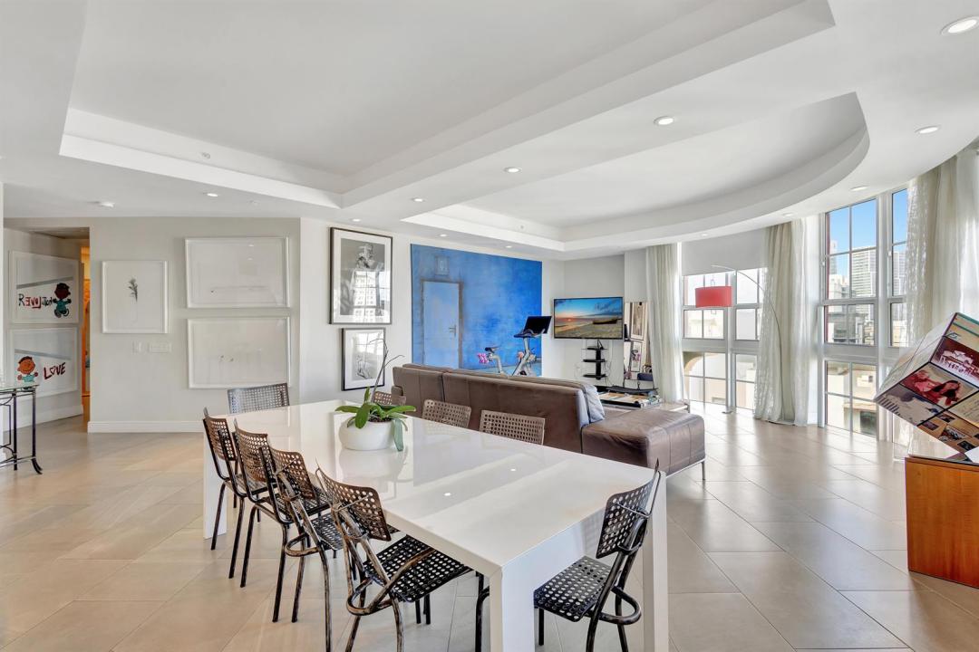 410 Evernia Street 801, West Palm Beach, Floride 33401, États-Unis